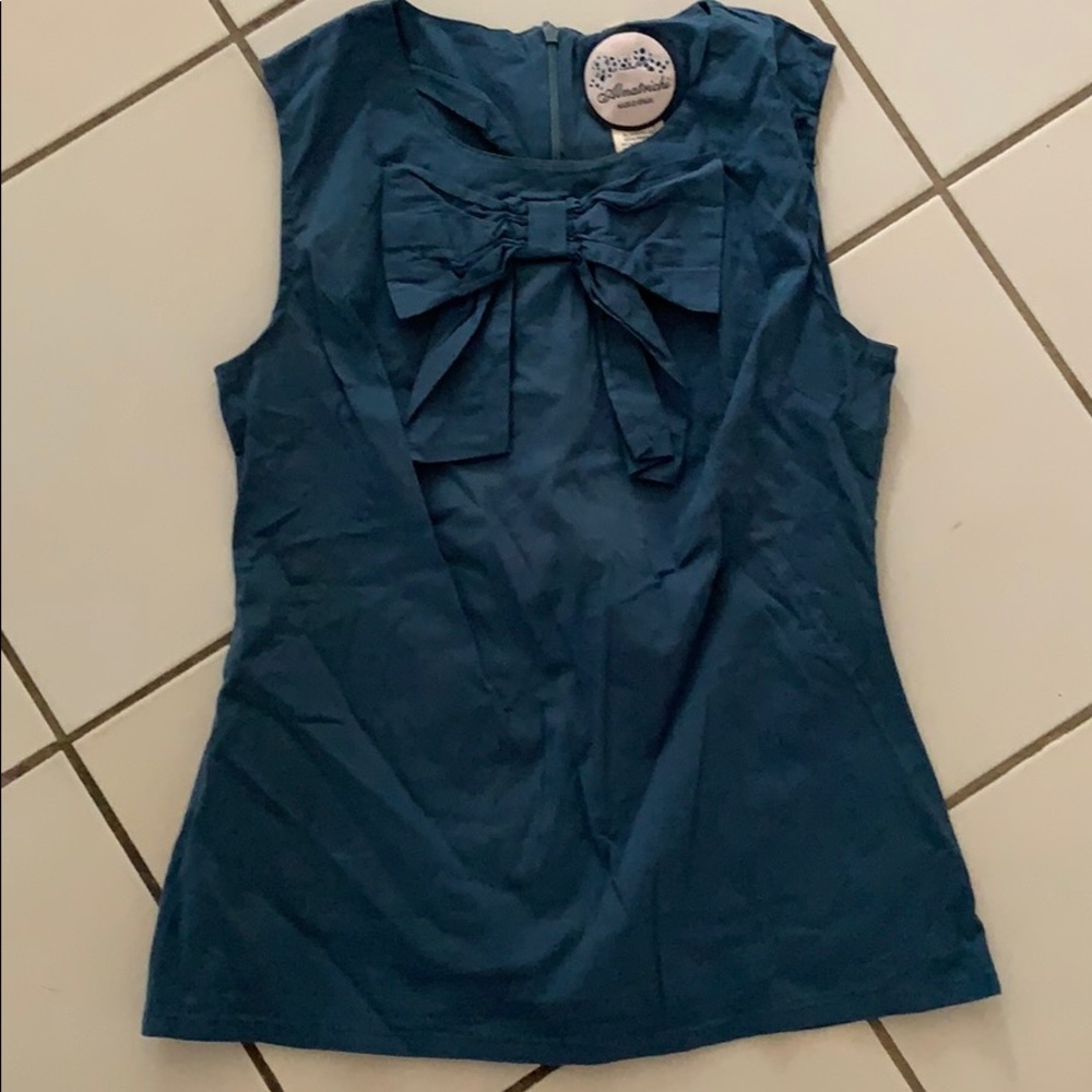 Anthropologie style top by brand Almatrichi Spain